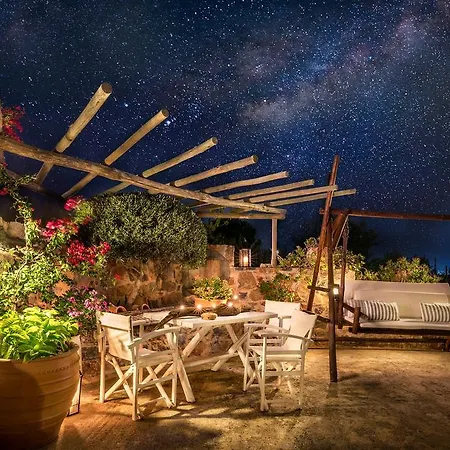Golden Crest Villa *